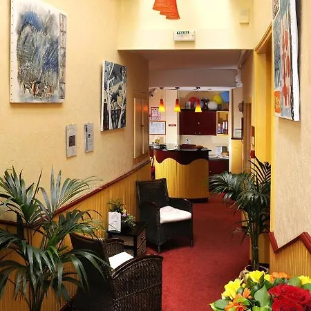 Citotel Le Plat D'etain فندق بواتييه