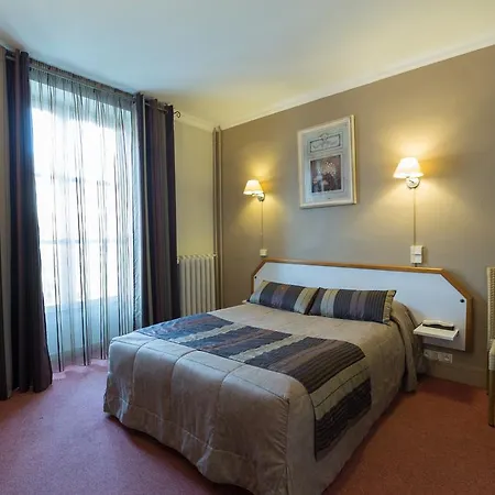Citotel Le Plat D'etain 2* بواتييه