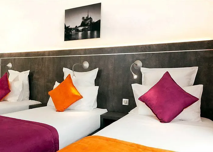 فندق Citotel Le Plat D'etain 2*