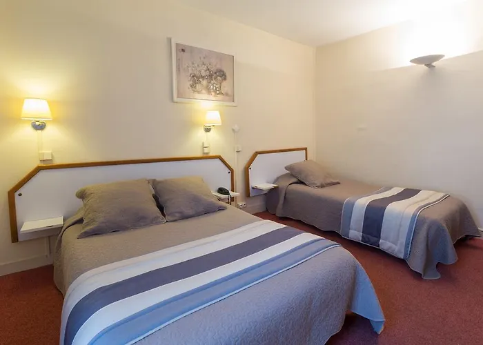 Citotel Le Plat D'etain 2* بواتييه