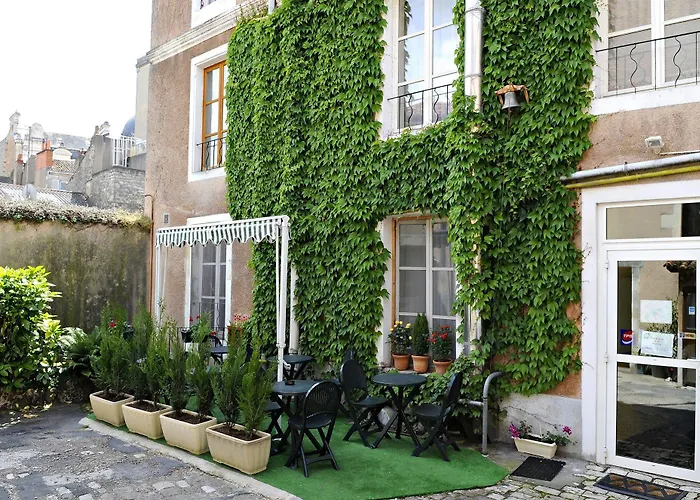 Citotel Le Plat D'etain 2* بواتييه