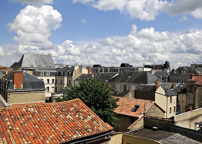 فندق Citotel Le Plat D'etain بواتييه